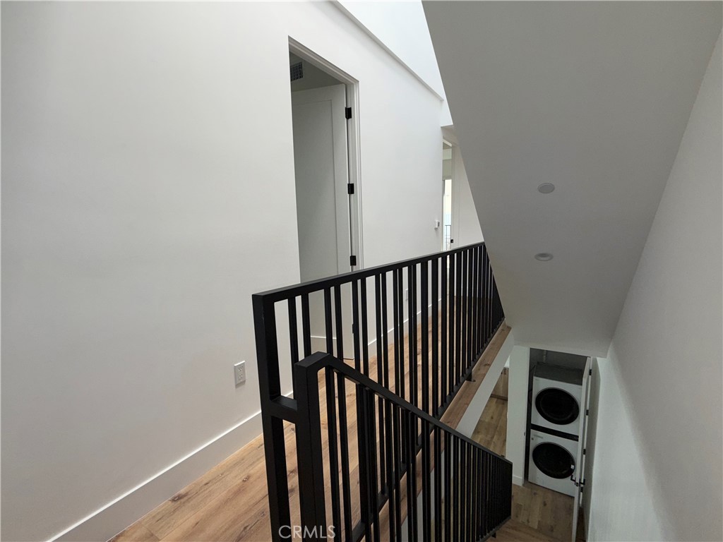 5044 Laurel Canyon Boulevard 2