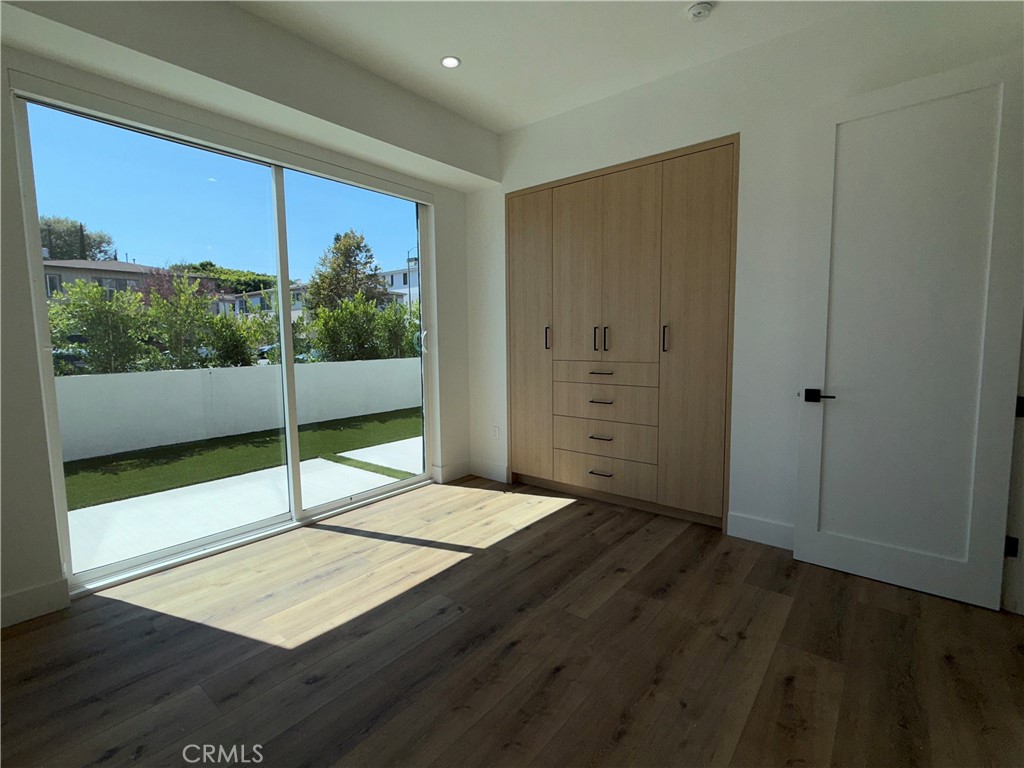 5044 Laurel Canyon Boulevard