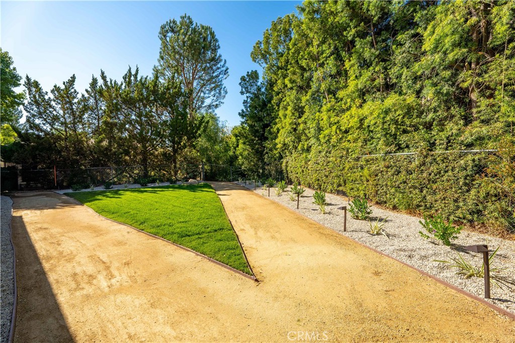 4240 Kingfisher Road