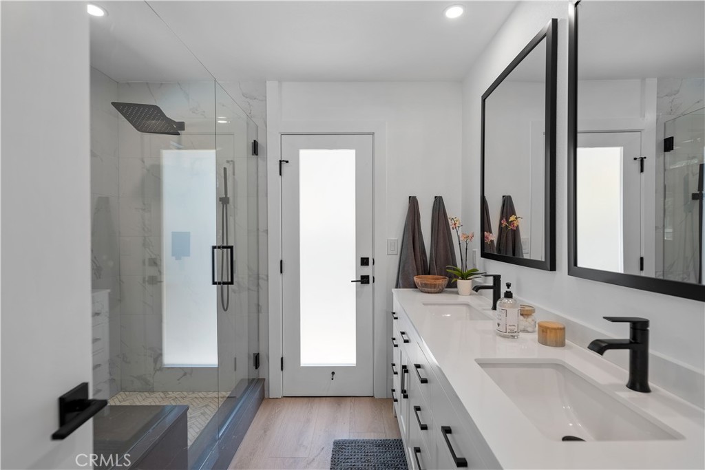 4240 Kingfisher Road