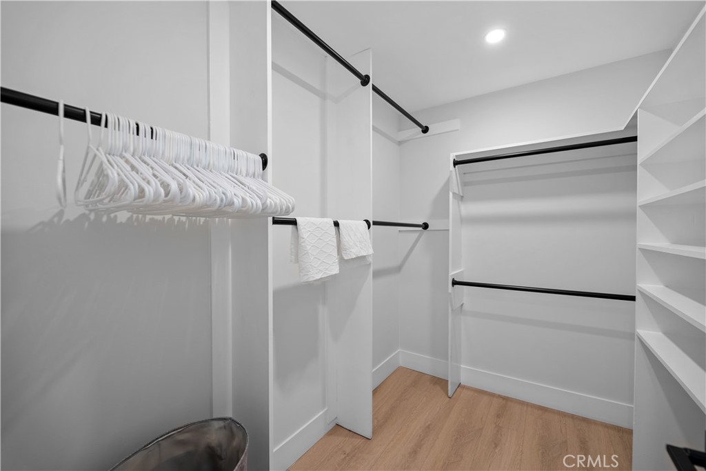 4240 Kingfisher Road