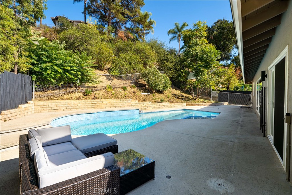 4240 Kingfisher Road