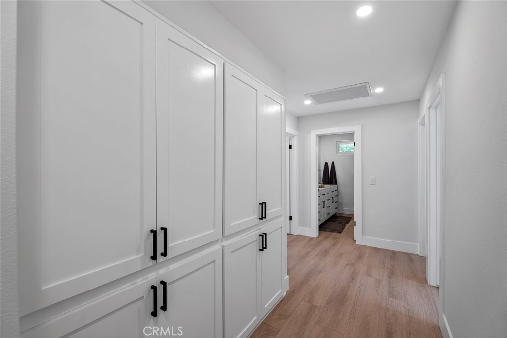 4240 Kingfisher Road