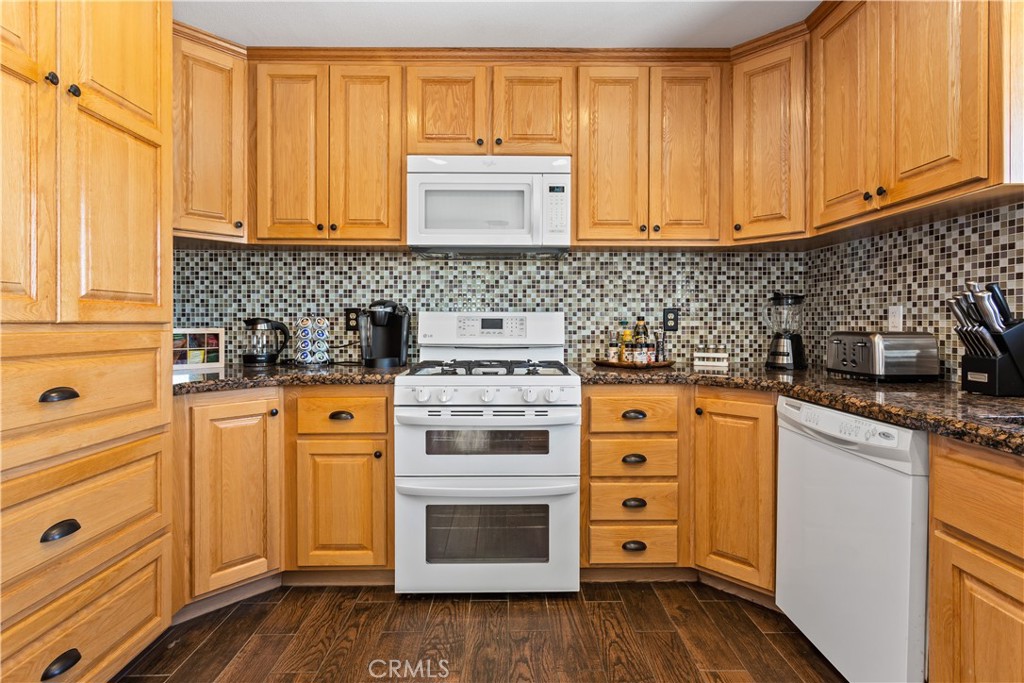 58338 Desert Gold Drive