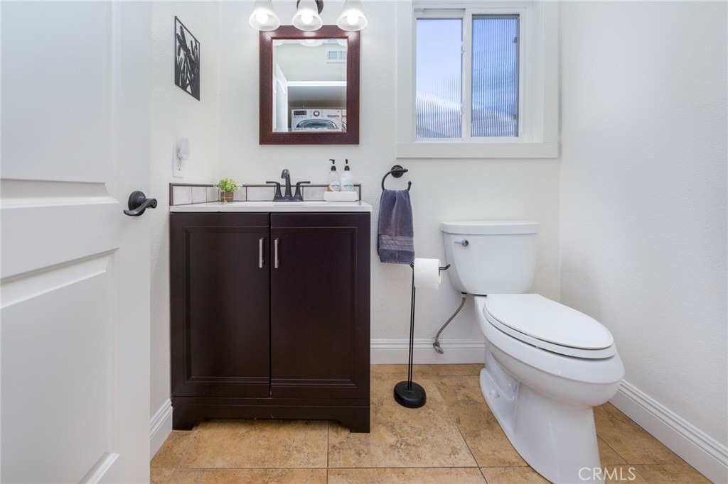 1305 Sheffield Place