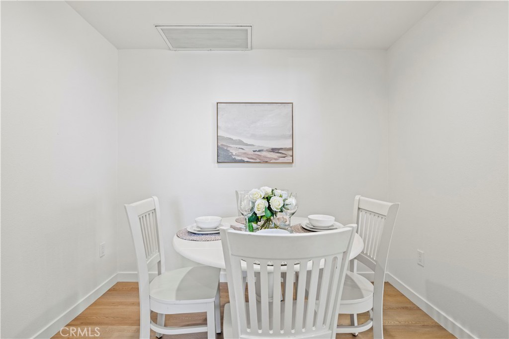 11107 Arminta Street 15