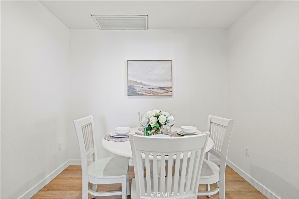 11107 Arminta Street 15