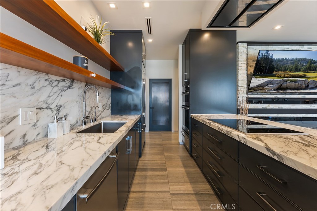 1333 S Beverly Glen Boulevard 901