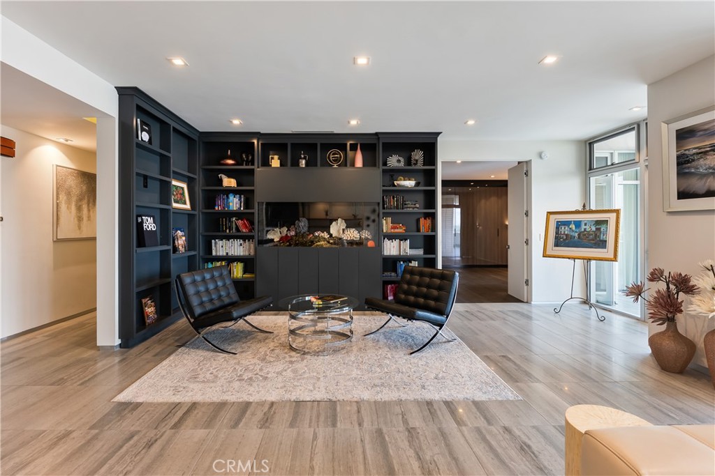 1333 S Beverly Glen Boulevard 901