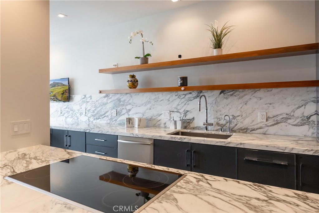 1333 S Beverly Glen Boulevard 901