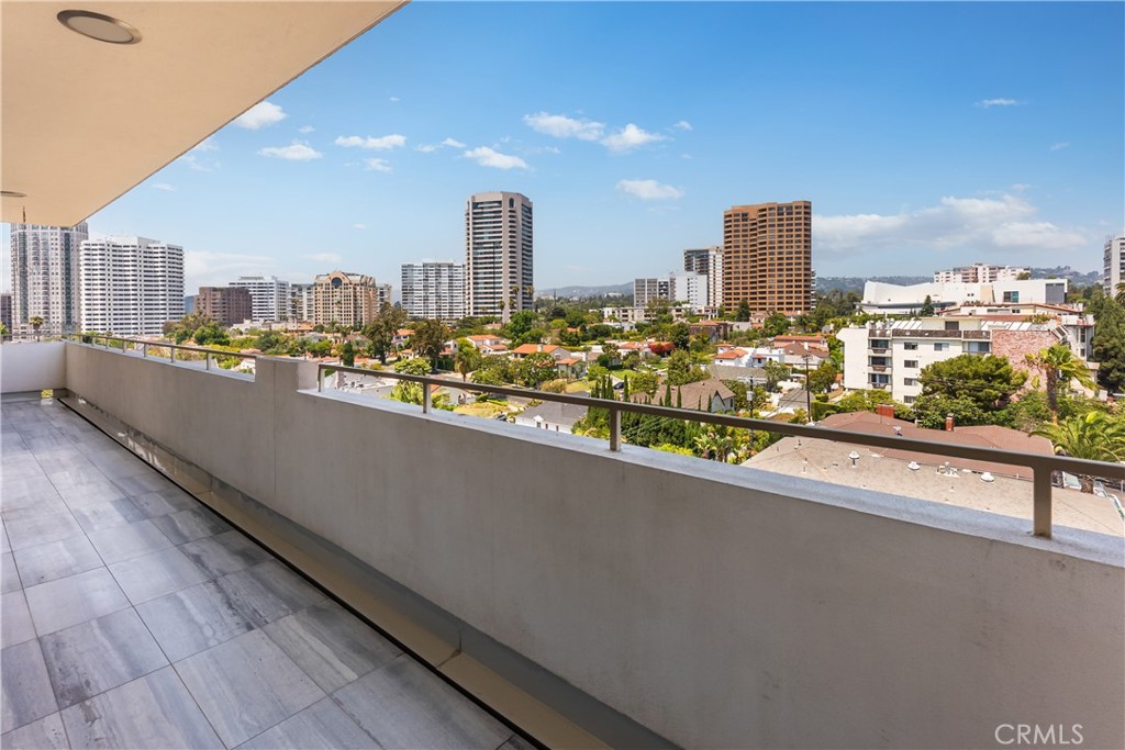 1333 S Beverly Glen Boulevard 901