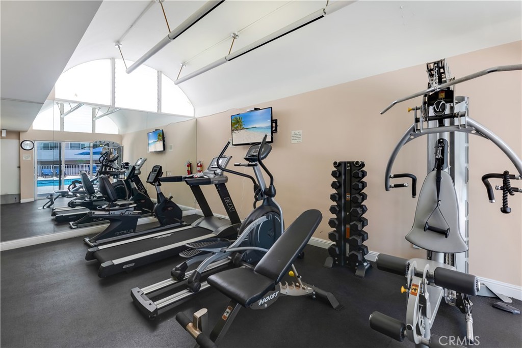 1333 S Beverly Glen Boulevard 901