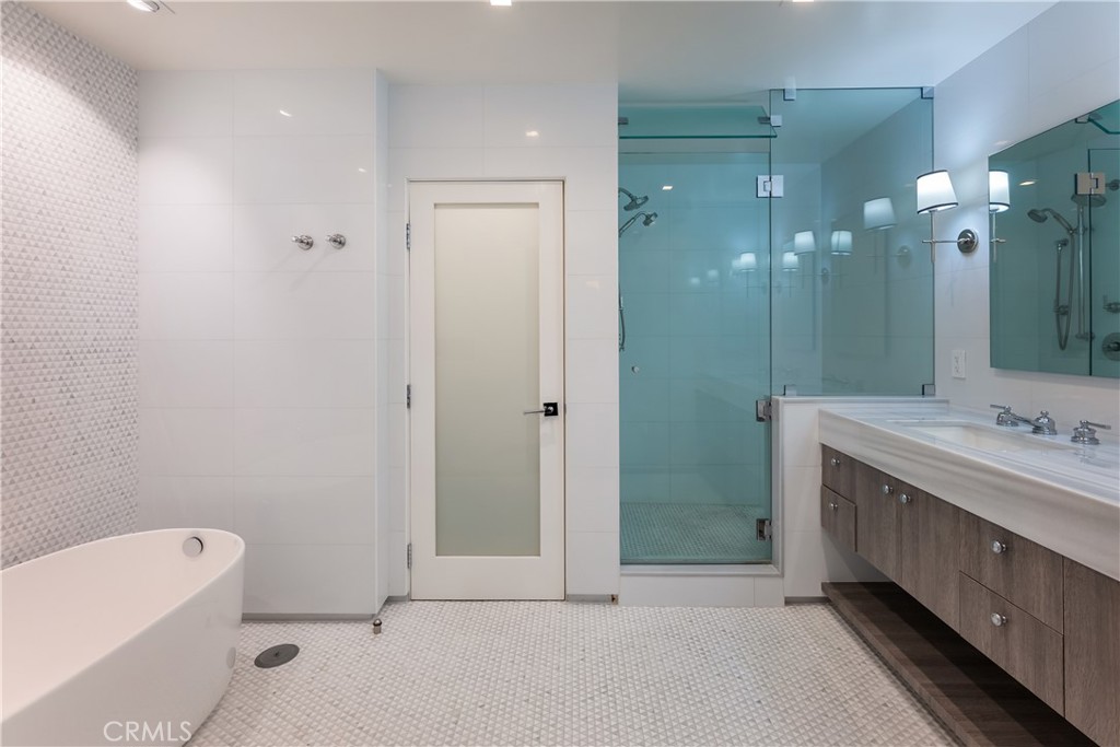 1333 S Beverly Glen Boulevard 901
