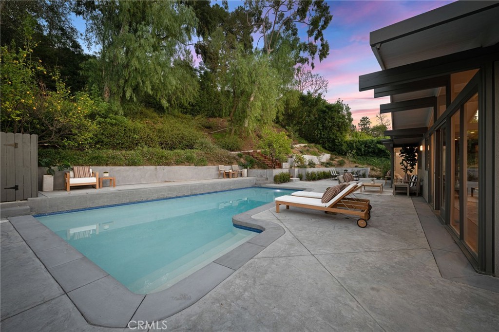 4750 Poe Avenue