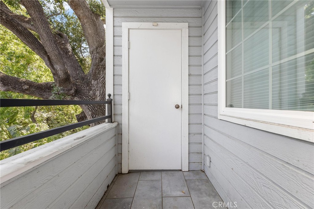 23163 Mulholland Drive