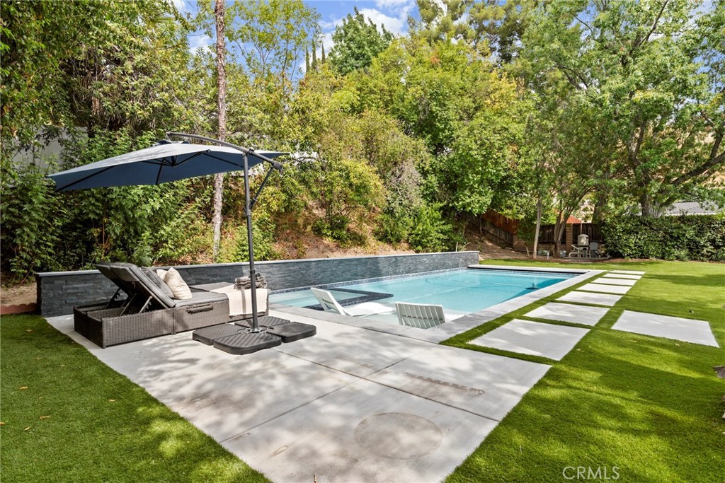 4410 Canoga Drive