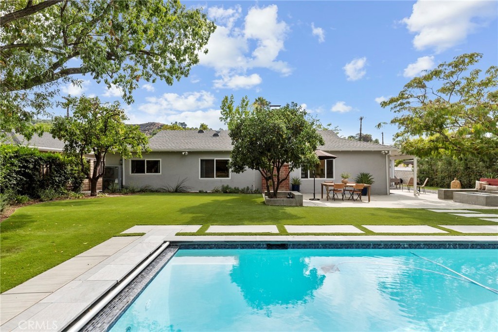 4410 Canoga Drive