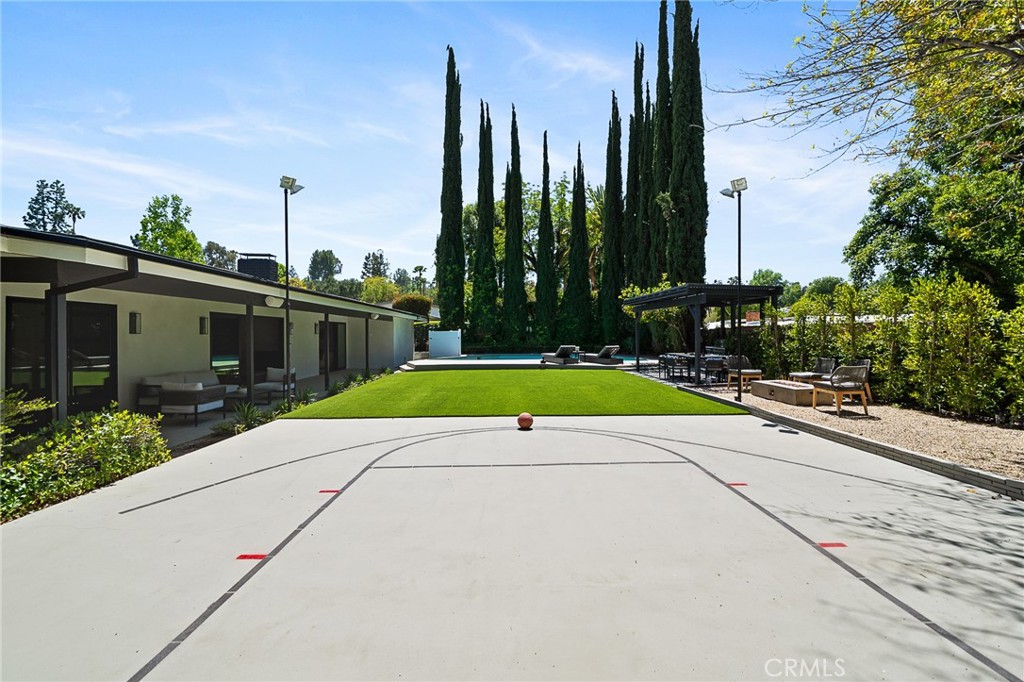 18839 La Amistad Place