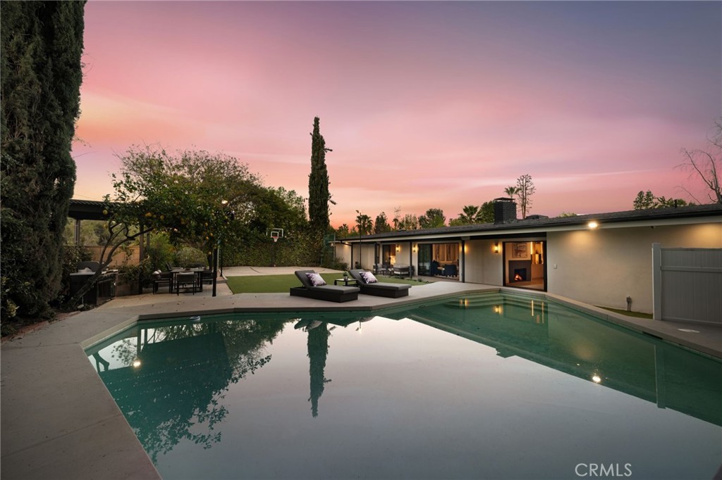 18839 La Amistad Place