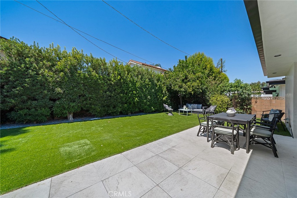 5157 Woodley Avenue
