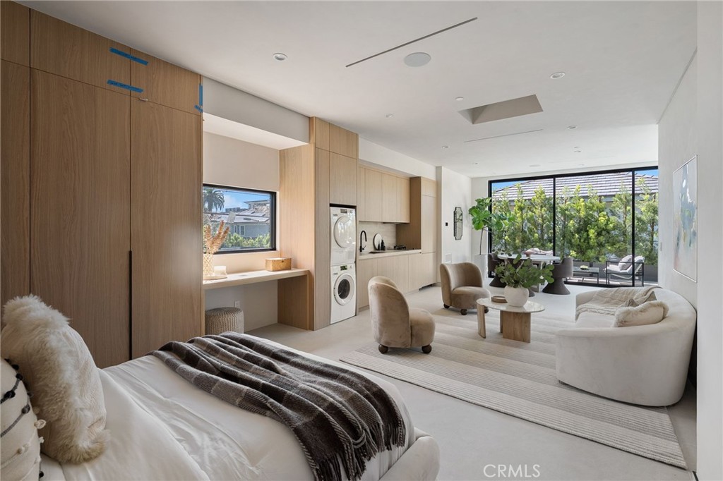 528 Marguerita Avenue