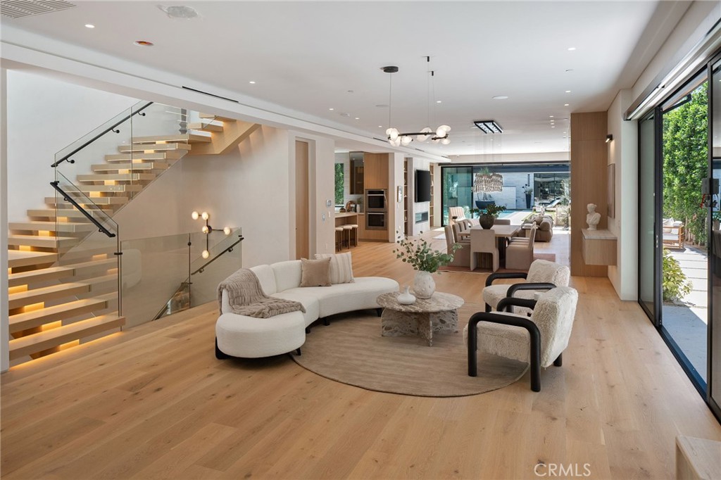 528 Marguerita Avenue