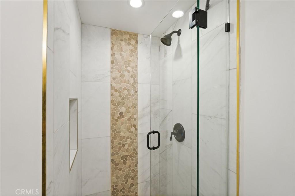 2258 1/2 Helios Drive