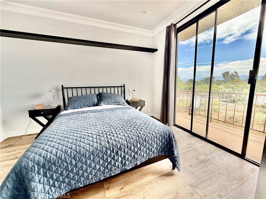 4454 Ventura Canyon Avenue 305