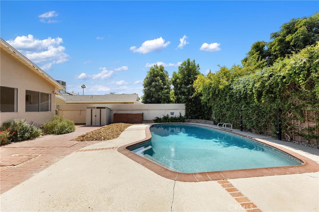 7459 Vanalden Avenue