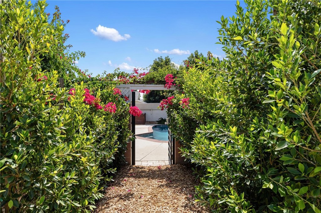 7459 Vanalden Avenue