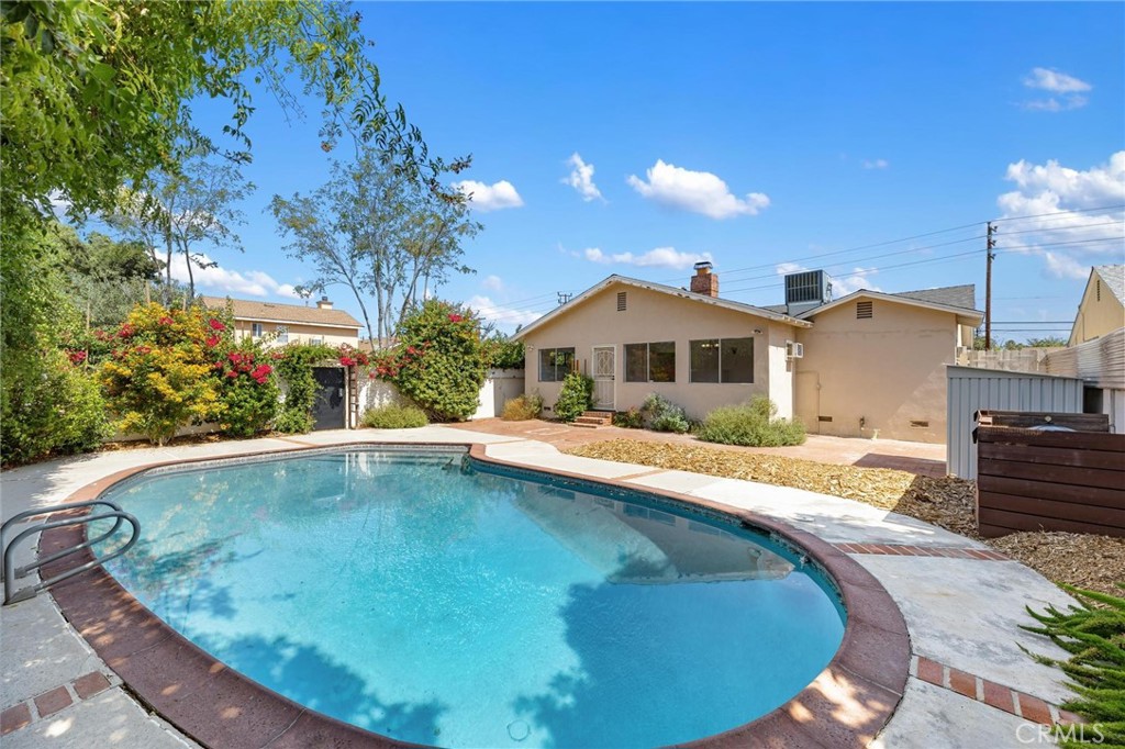 7459 Vanalden Avenue