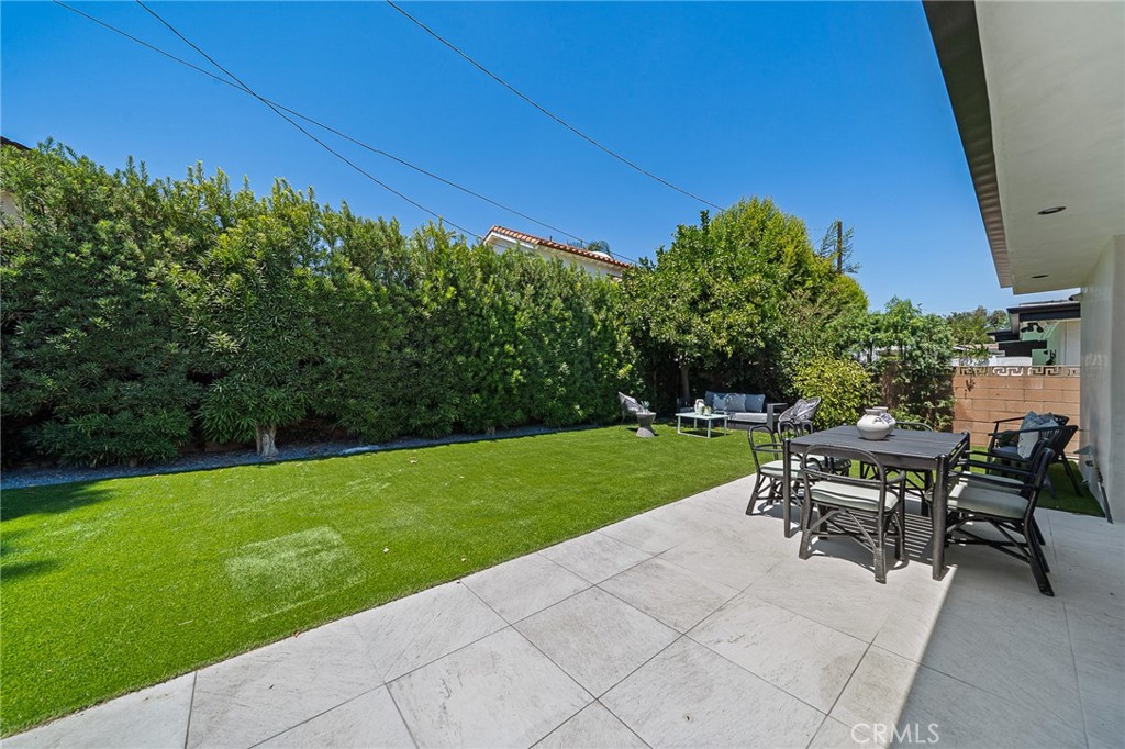 5157 Woodley Avenue