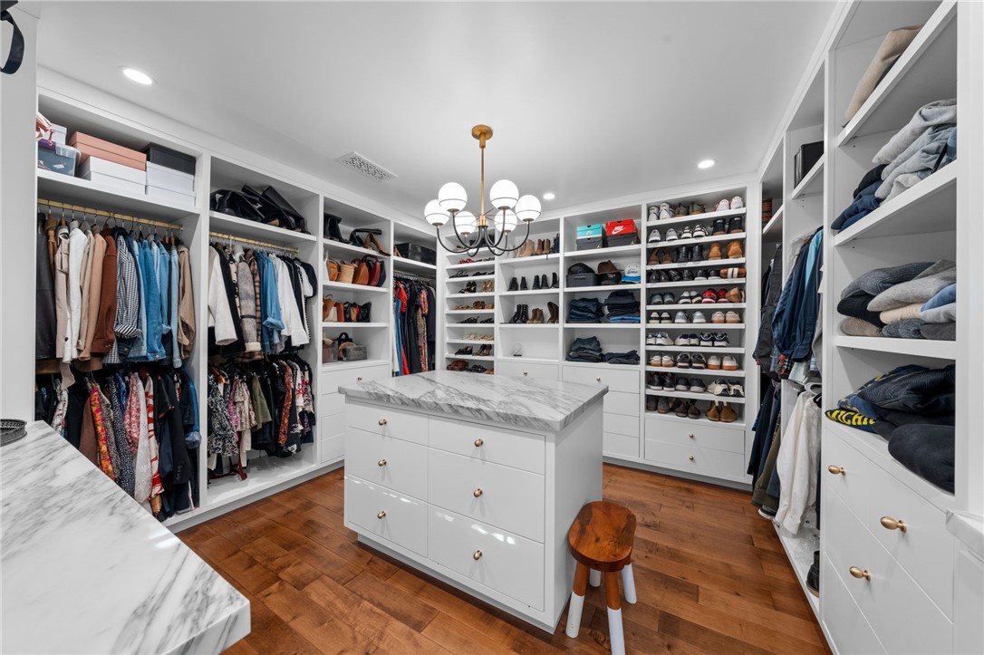 16206 Morrison Street