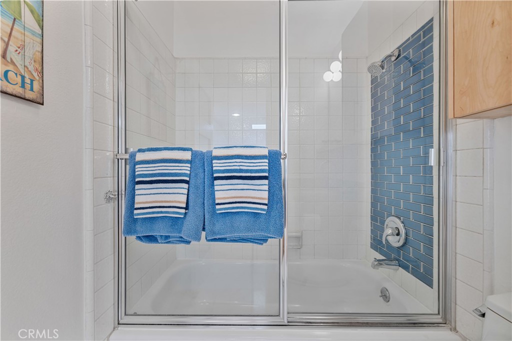 4222 Troost Avenue 21