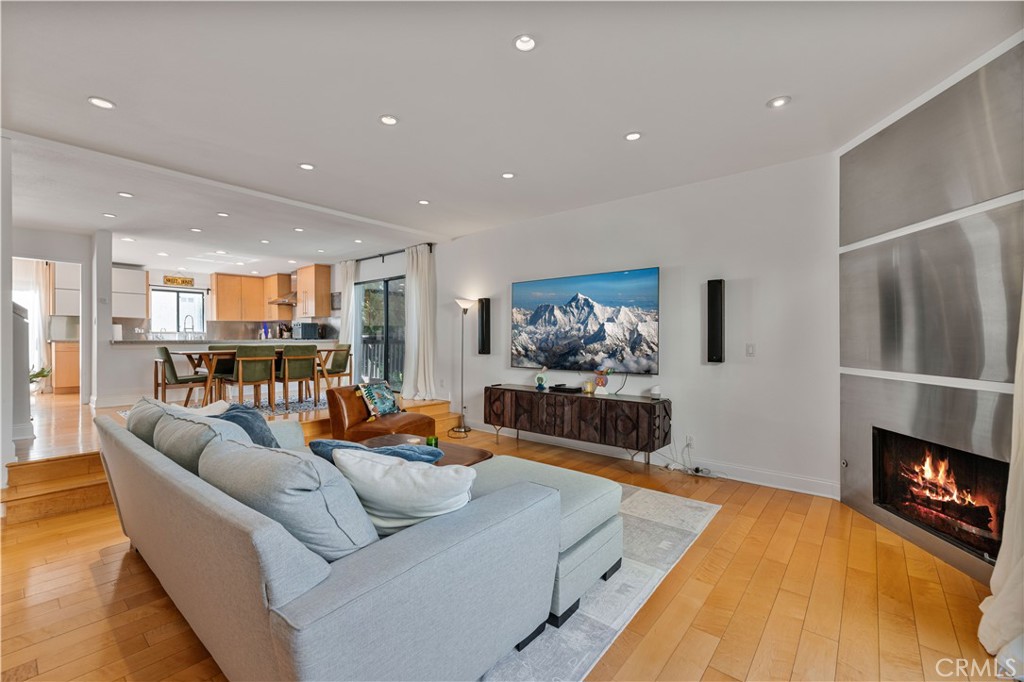 4222 Troost Avenue 21