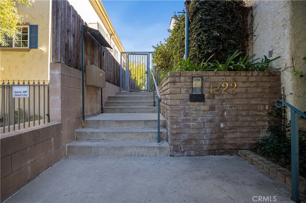 4222 Troost Avenue 21