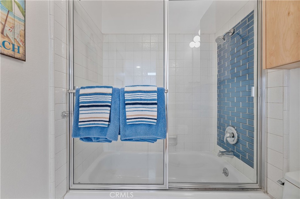 4222 Troost Avenue 21