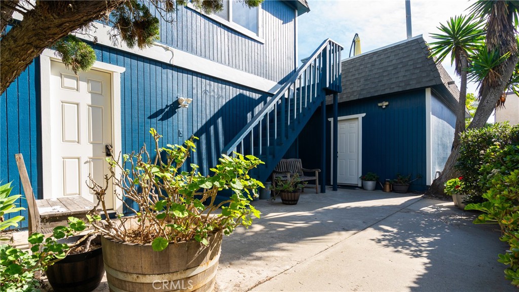 5510 Driftwood Street 4