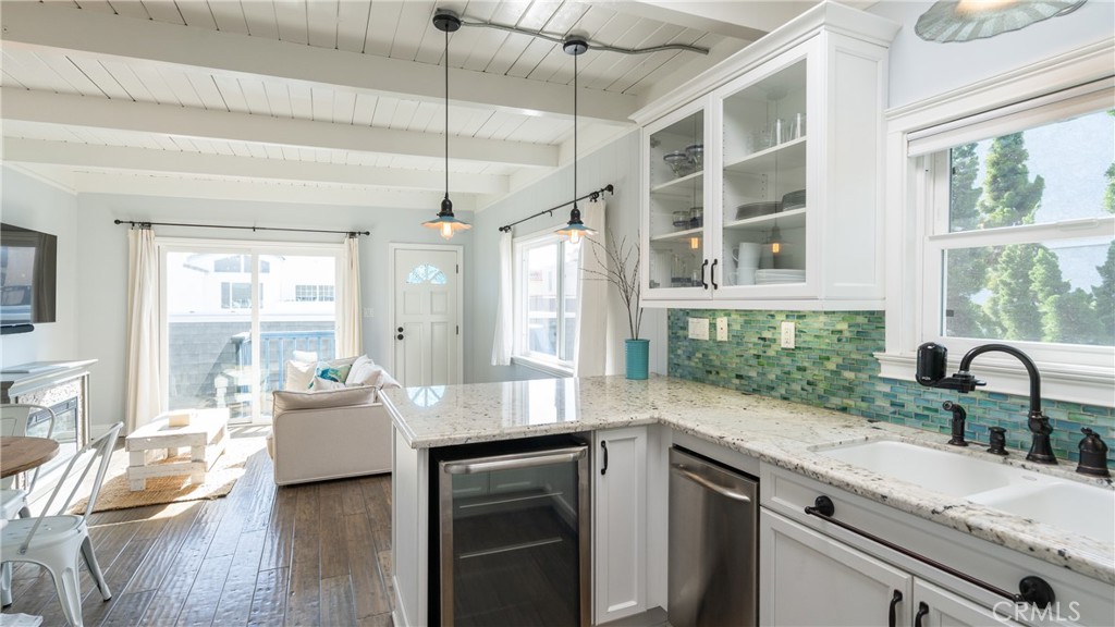 5510 Driftwood Street 4