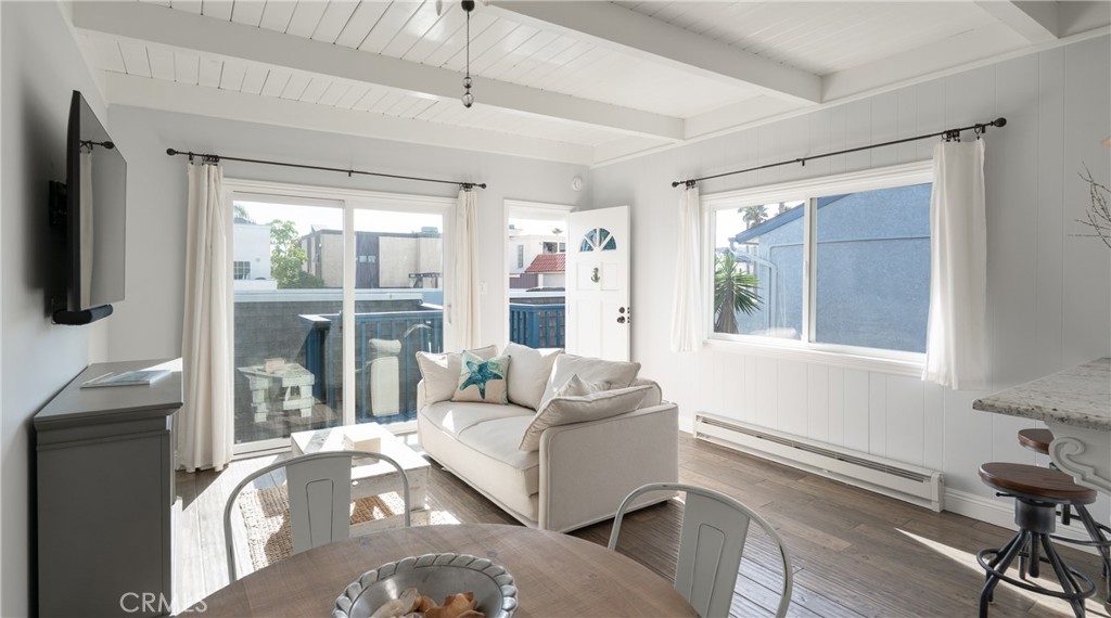 5510 Driftwood Street 4