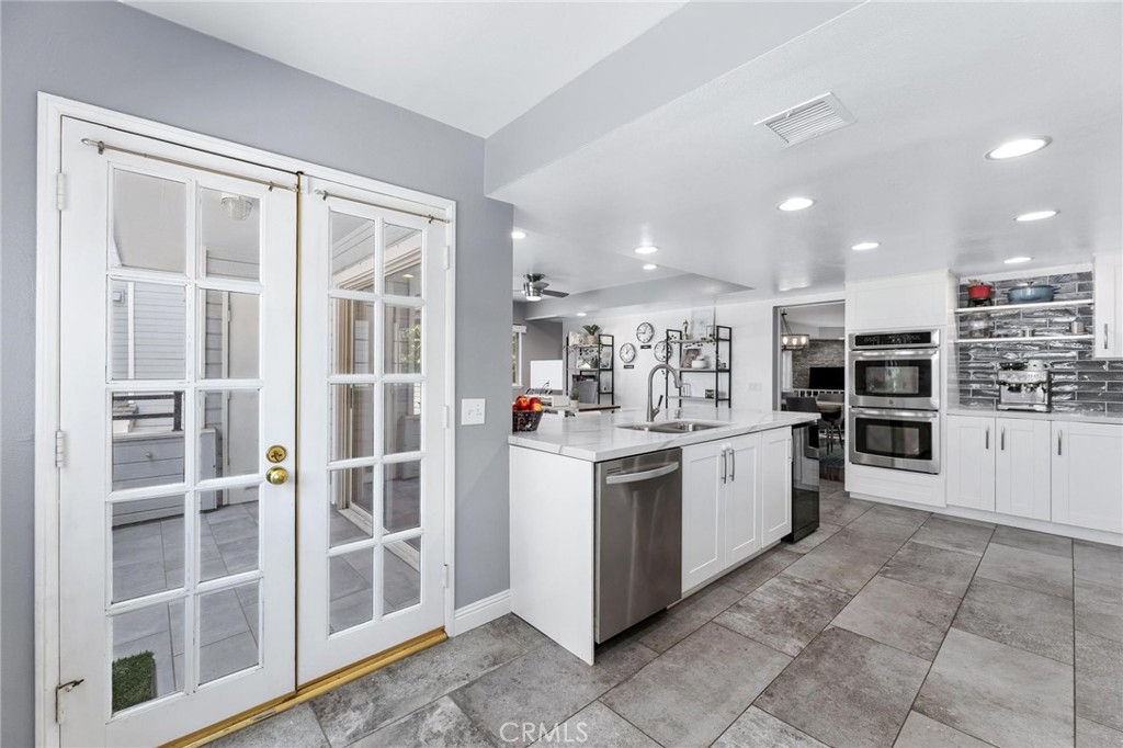 23163 Mulholland Drive Unit 6