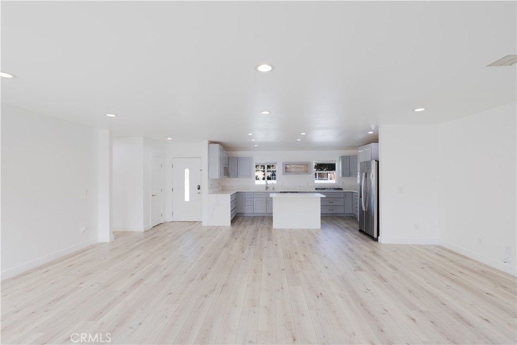 19138 Hartland Street