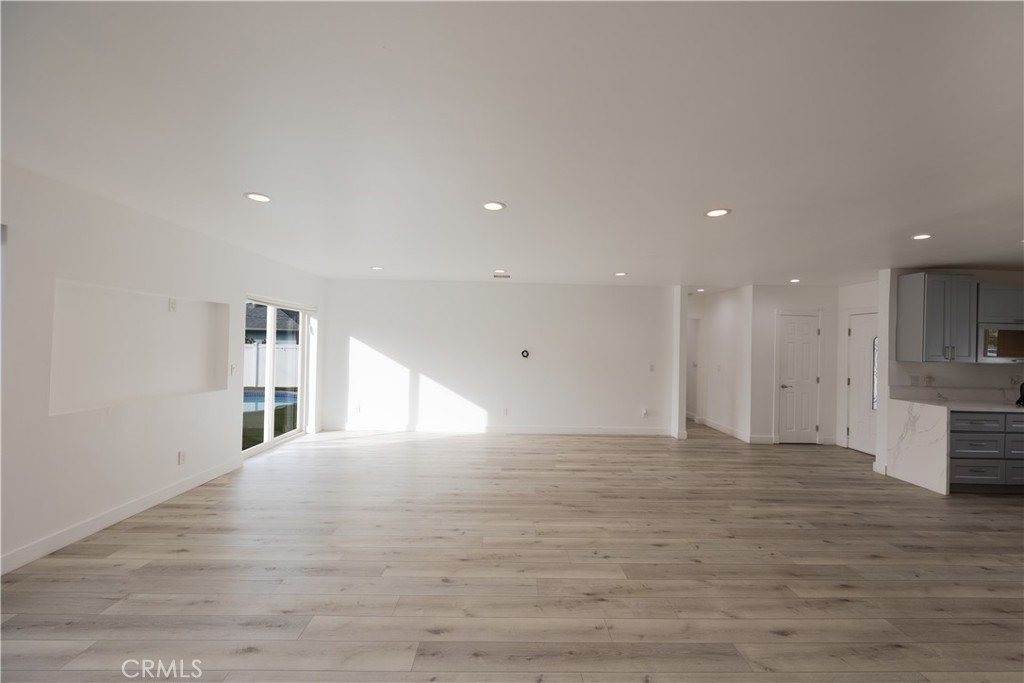 19138 Hartland Street