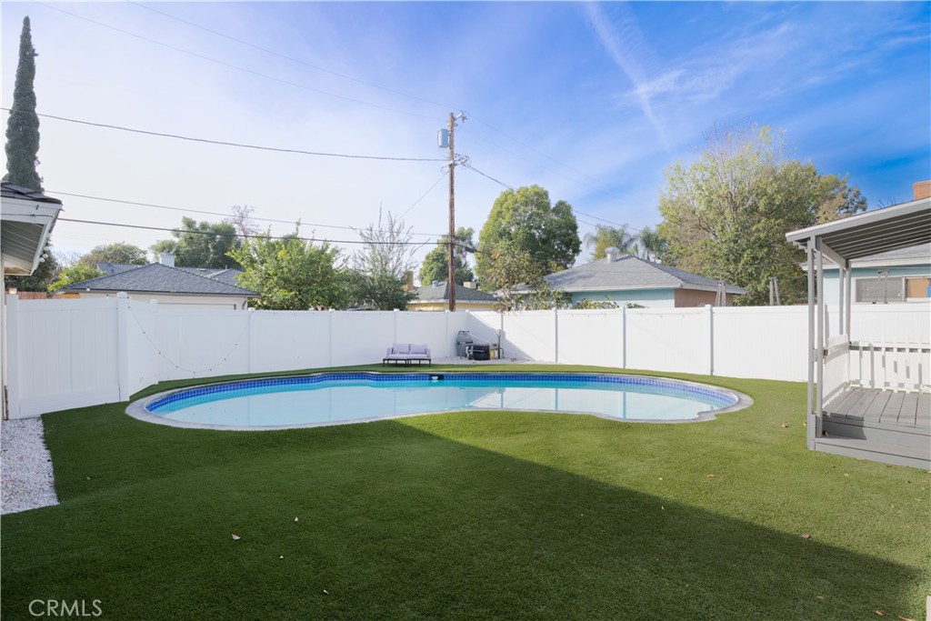 19138 Hartland Street