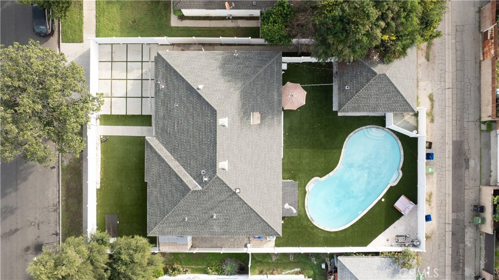 19138 Hartland Street