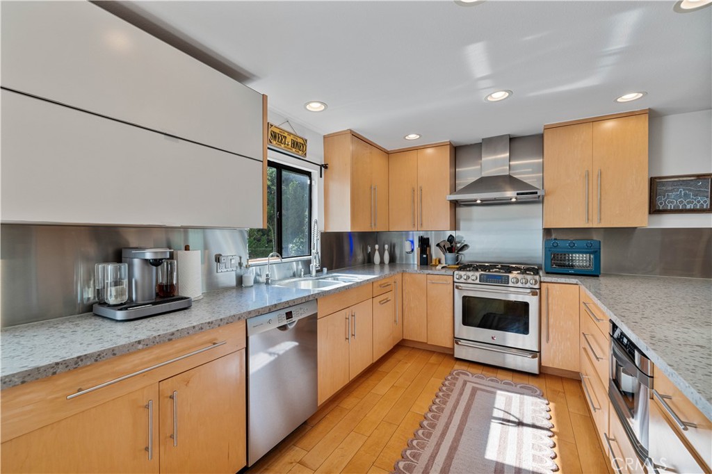 4222 Troost Avenue 21