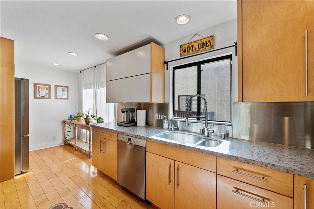 4222 Troost Avenue 21