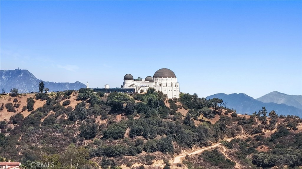 2253 1/2 N Gower Street