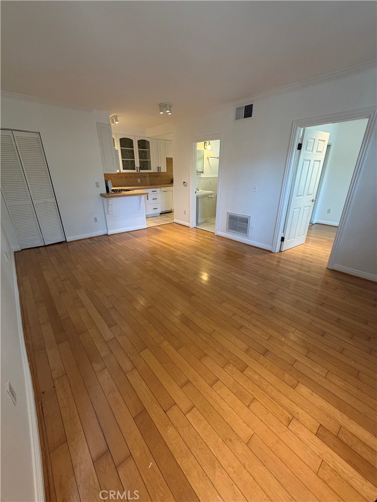 2253 1/2 N Gower Street