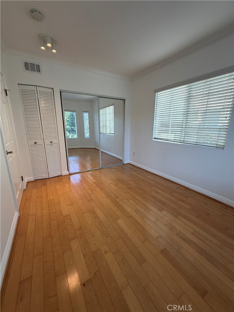 2253 1/2 N Gower Street